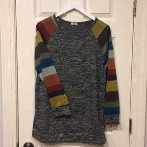 Light sweater with striped LS arms Size M
